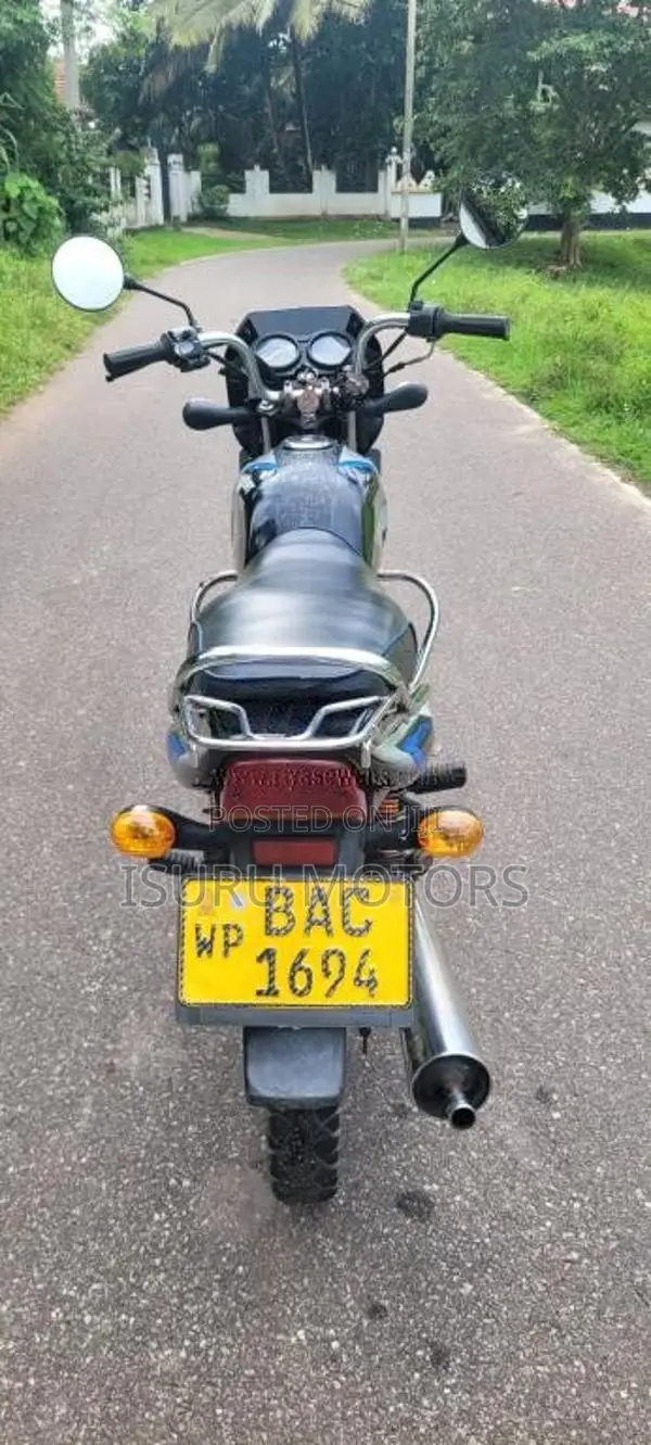 Bajaj CT-100 2013 Motorbike (Used)