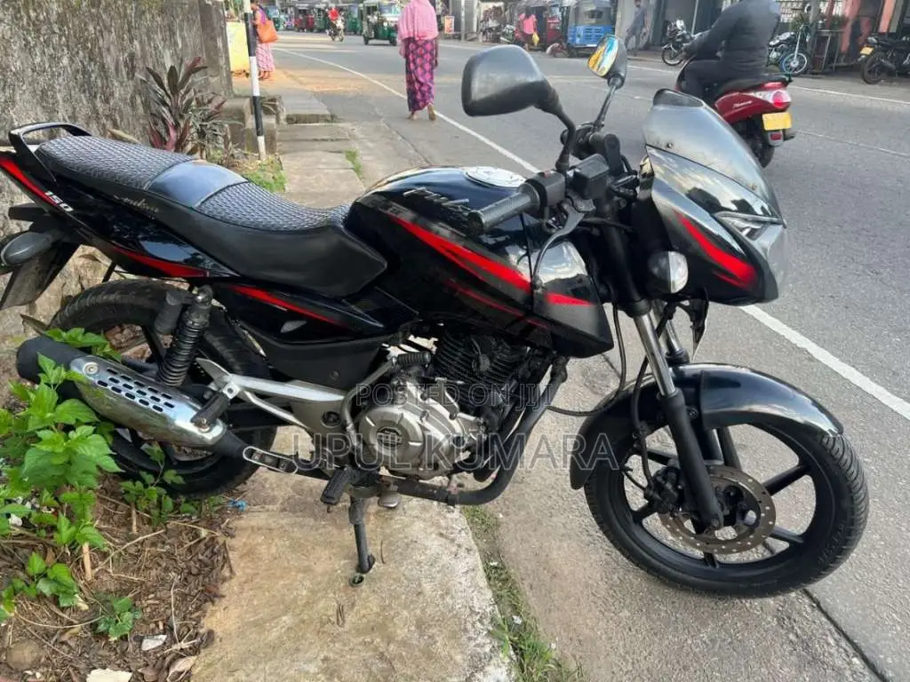 Bajaj Pulsar 2015 Motorbike (Used)