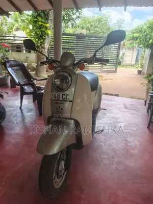 Honda Scoopy 2016 Motorbike (Used)