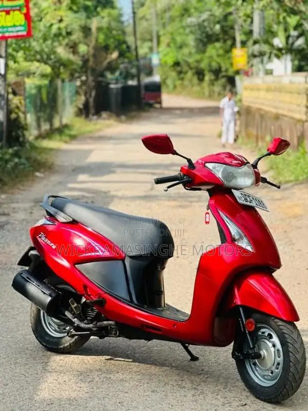 Hero Pleasure 2015 Motorbike (Used)