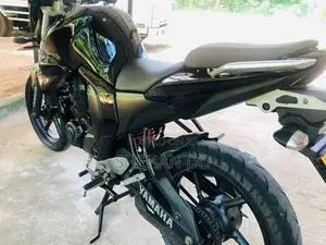 Yamaha Fz Version 2.0 2015 Motorbike (Used)