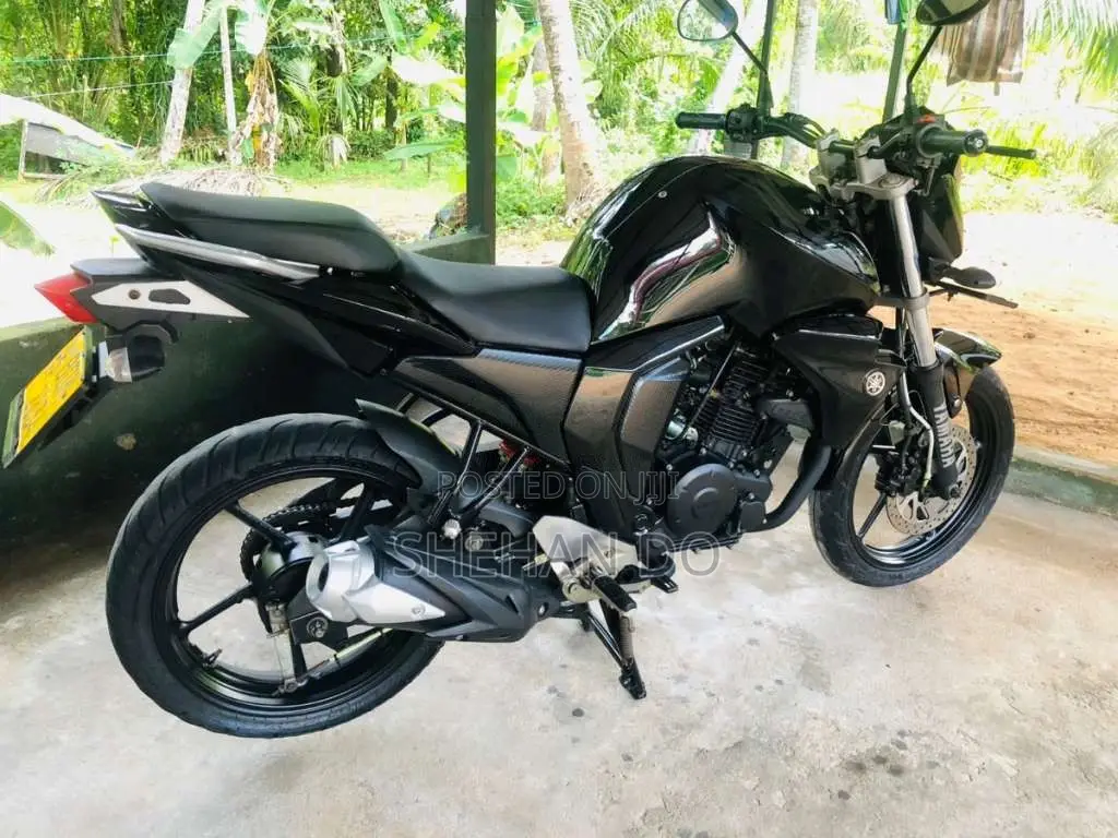 Yamaha Fz Version 2.0 2015 Motorbike (Used)