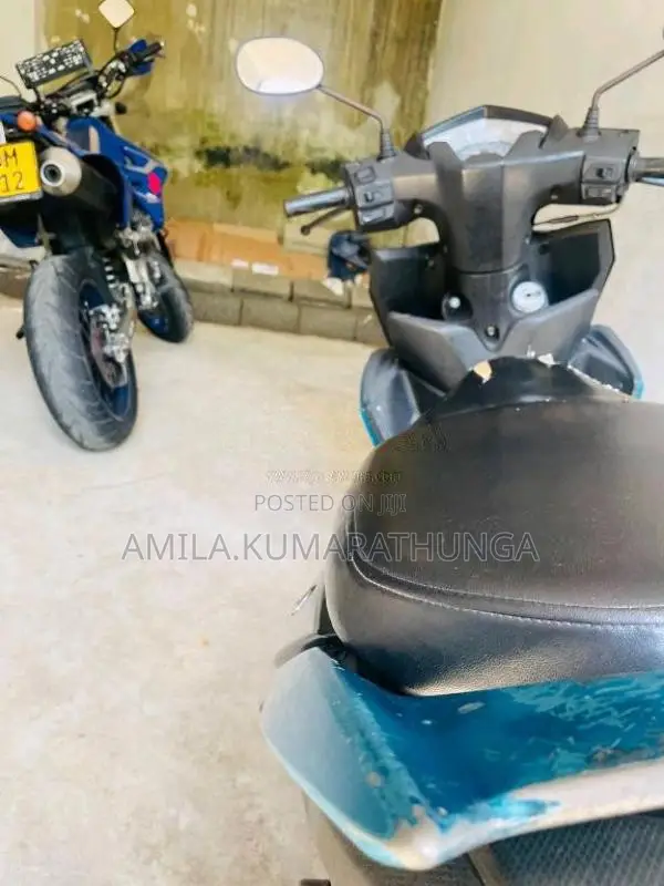 Yamaha ZR 2016 Motorbike (Used)