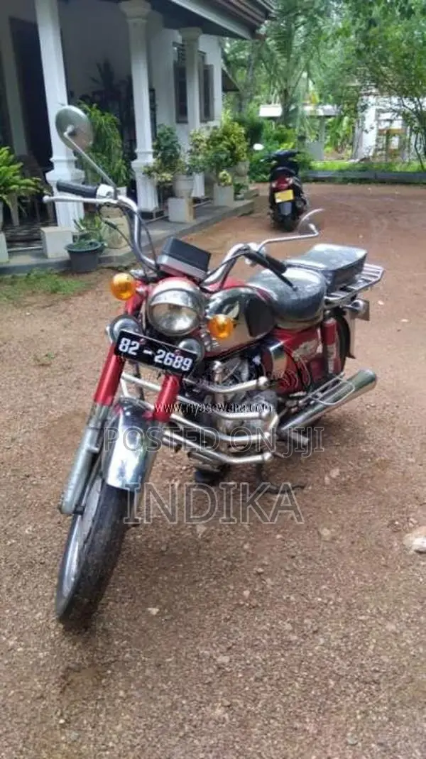 Honda 200 2010 Motorbike (Used)