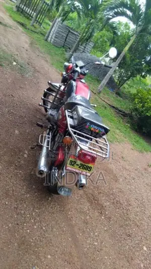 Honda 200 2010 Motorbike (Used)