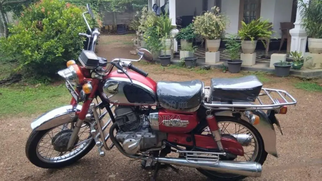 Honda 200 2010 Motorbike (Used)