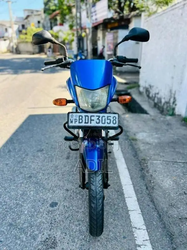 Bajaj Platina Es 2016 Motorbike (Used)