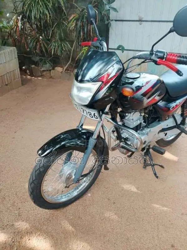 Bajaj CT-100 2013 Motorbike (Used)
