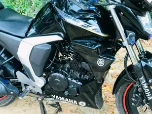 Yamaha FZ Version 2 2016 Motorbike (Used)