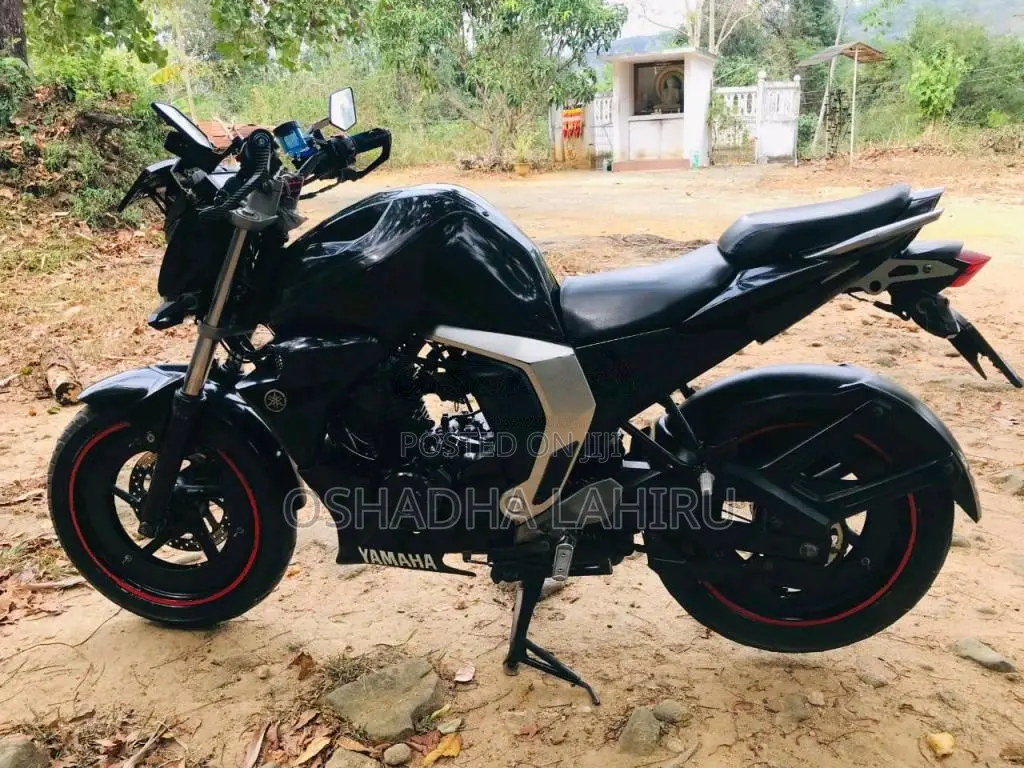 Yamaha FZ Version 2 2016 Motorbike (Used)