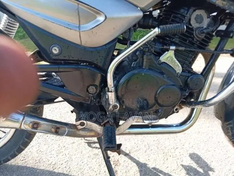 Bajaj Pulsar 2004 Motorbike (Used)