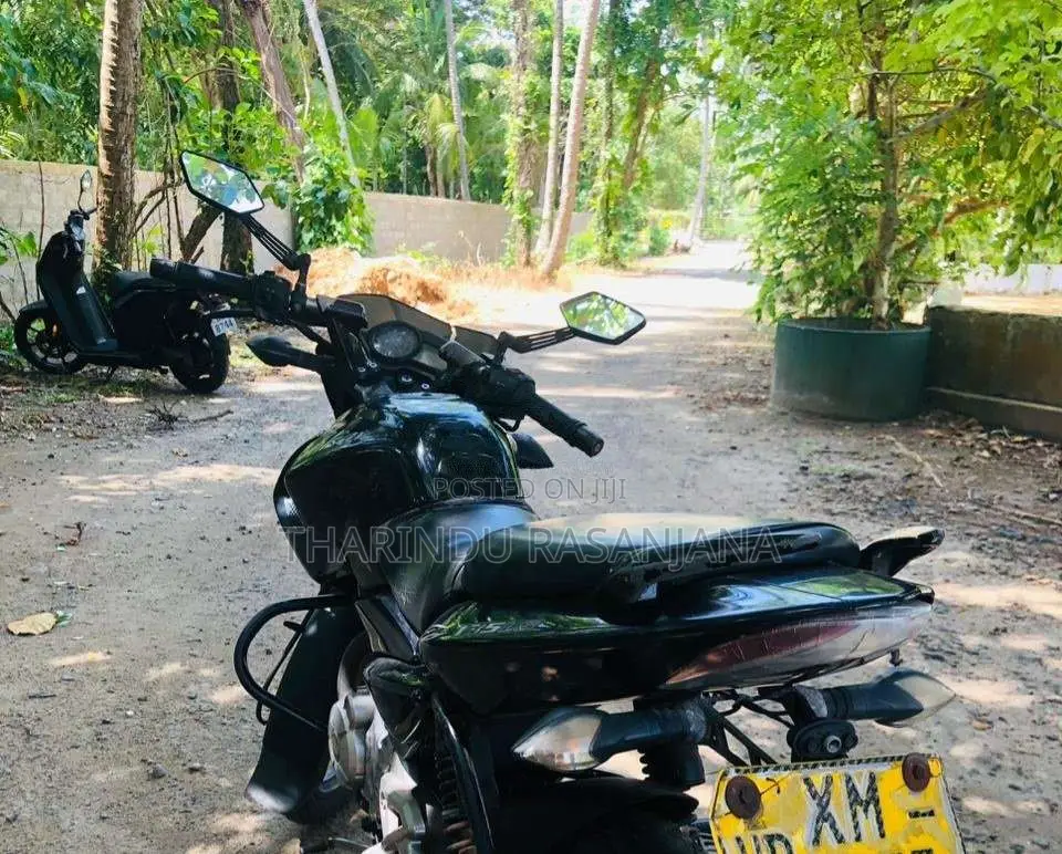 Bajaj Pulsar 2012 Motorbike (Used)