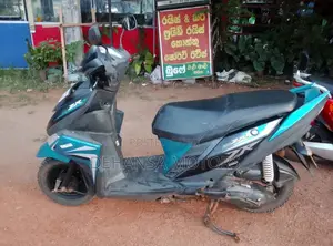 Yamaha Ray Zr 2017 Motorbike (Used)