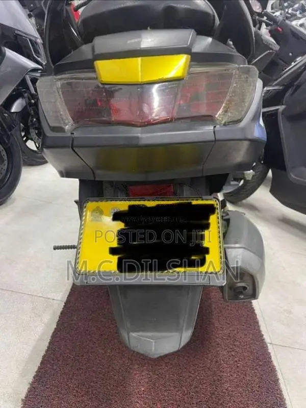 Hero Dash 2017 Motorbike (Used)