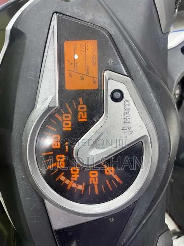 Hero Dash 2017 Motorbike (Used)