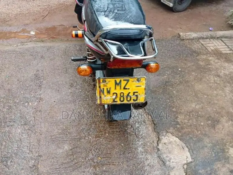 Bajaj CT-100 2006 Motorbike (Used)