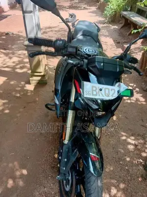 Bajaj Pulsar N160 2025 Motorbike (Used)