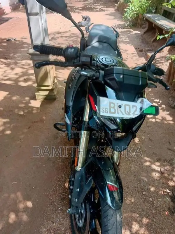 Bajaj Pulsar N160 2025 Motorbike (Used)