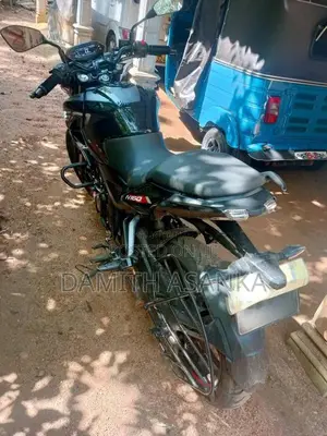 Bajaj Pulsar N160 2025 Motorbike (Used)