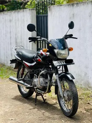 Bajaj CT-100 2014 Motorbike (Used)
