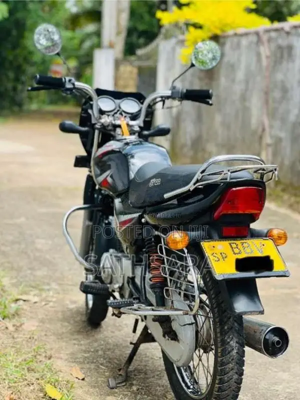 Bajaj CT-100 2014 Motorbike (Used)