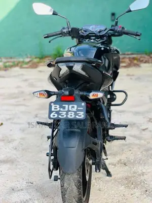 Bajaj Pulsar N160 2025 Motorbike (Used)