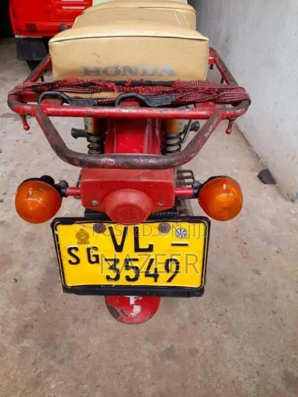 Honda CHAPEL 90 2001 Motorbike (Used)