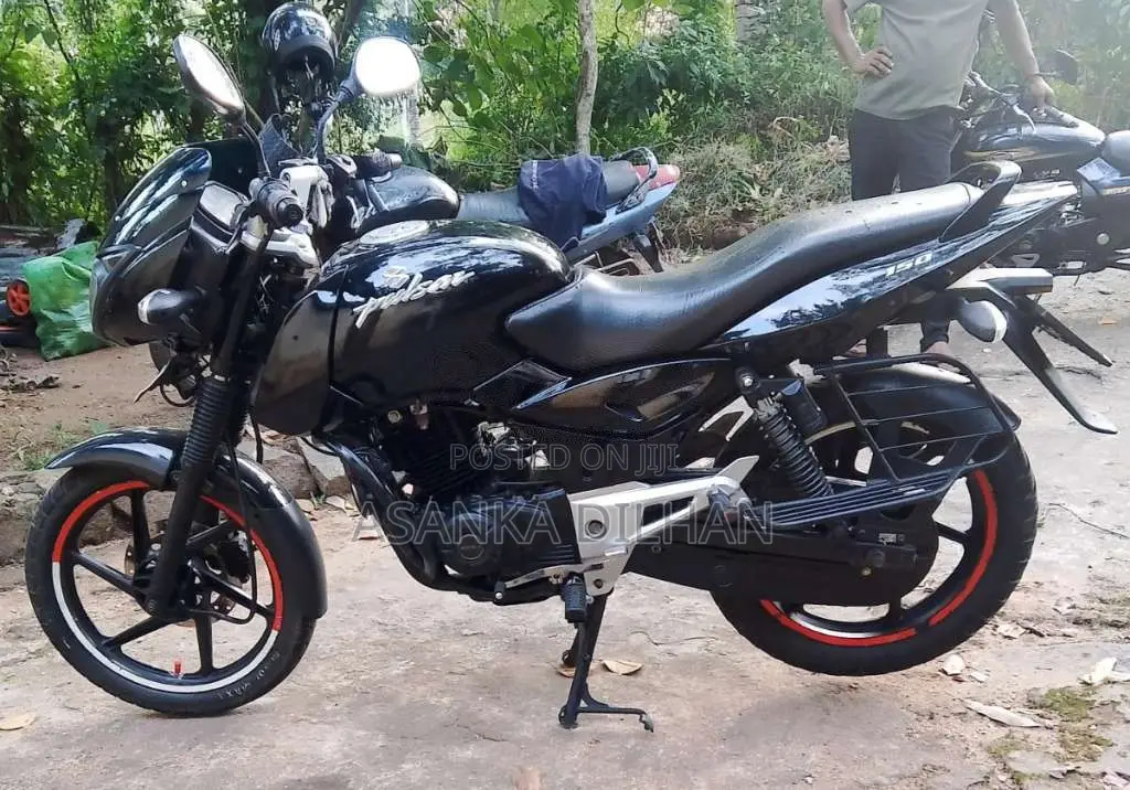 Bajaj Pulsar 150 2010 Motorbike (Used)