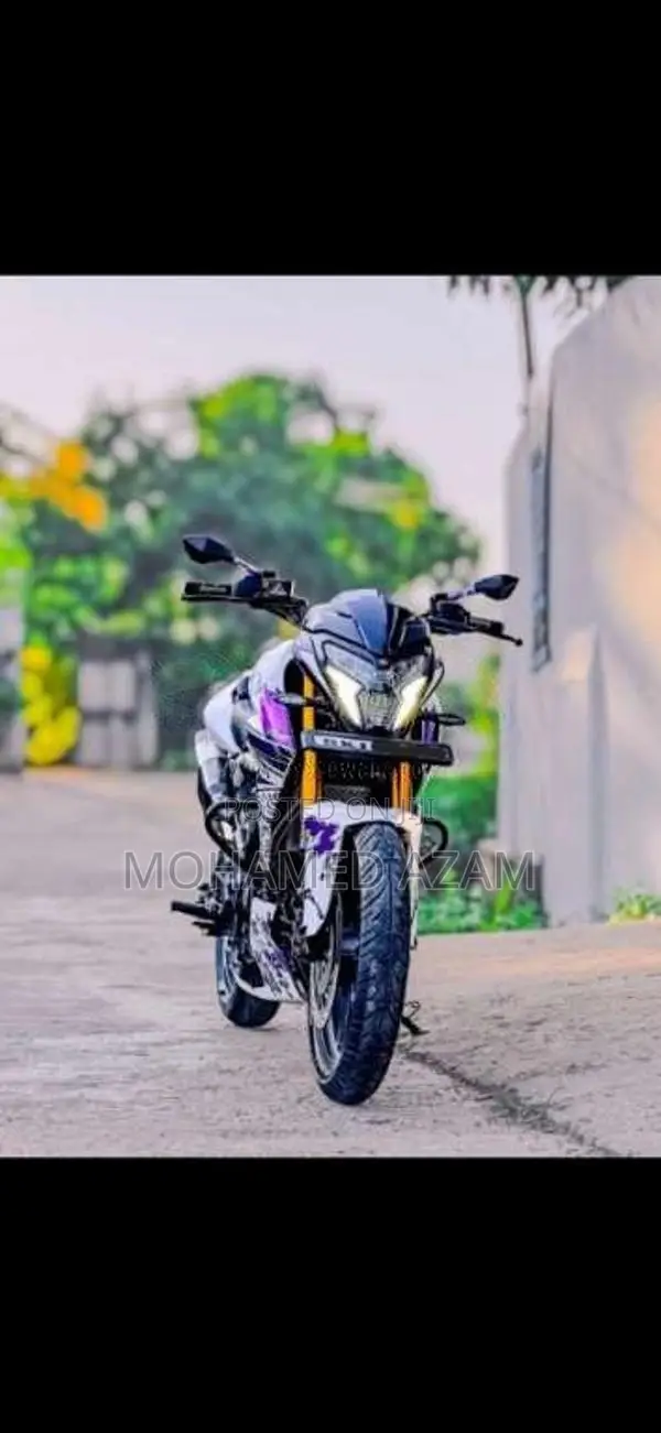 Bajaj Pulsar NS200 2025 Motorbike (Used)