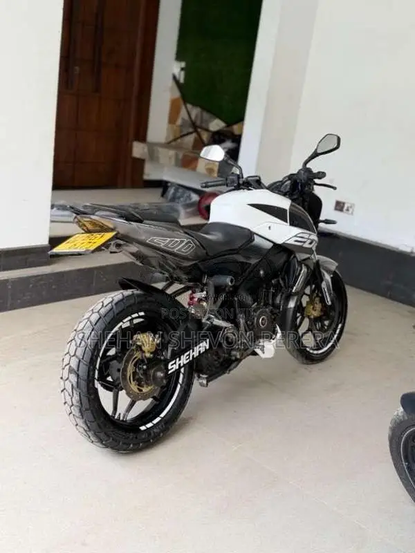 Bajaj Pulsar NS200 2018 Motorbike (Used)