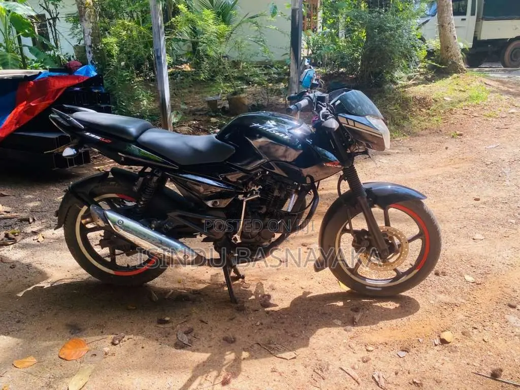 Bajaj Pulsar 2011 Motorbike (Used)