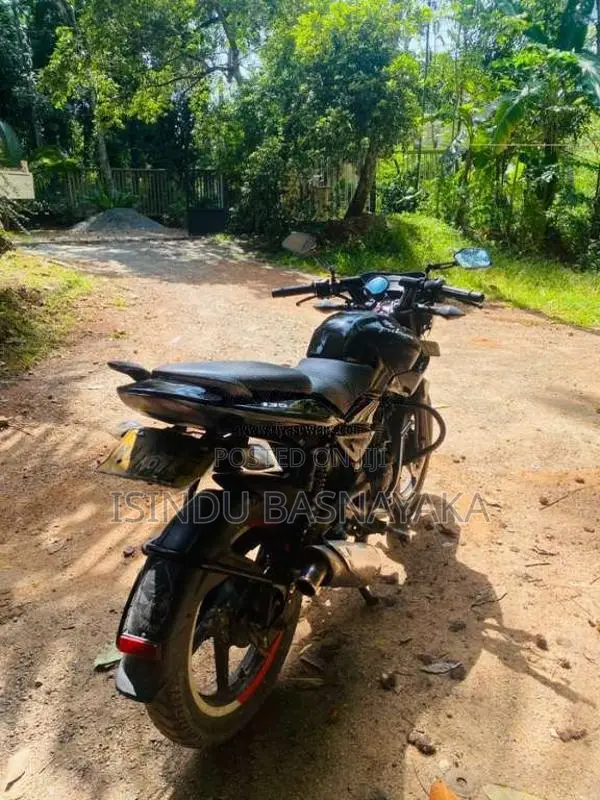 Bajaj Pulsar 2011 Motorbike (Used)