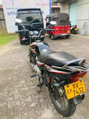 Bajaj CT-100 2012 Motorbike (Used)