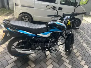 Bajaj Discover 125 2024 Motorbike (Used)