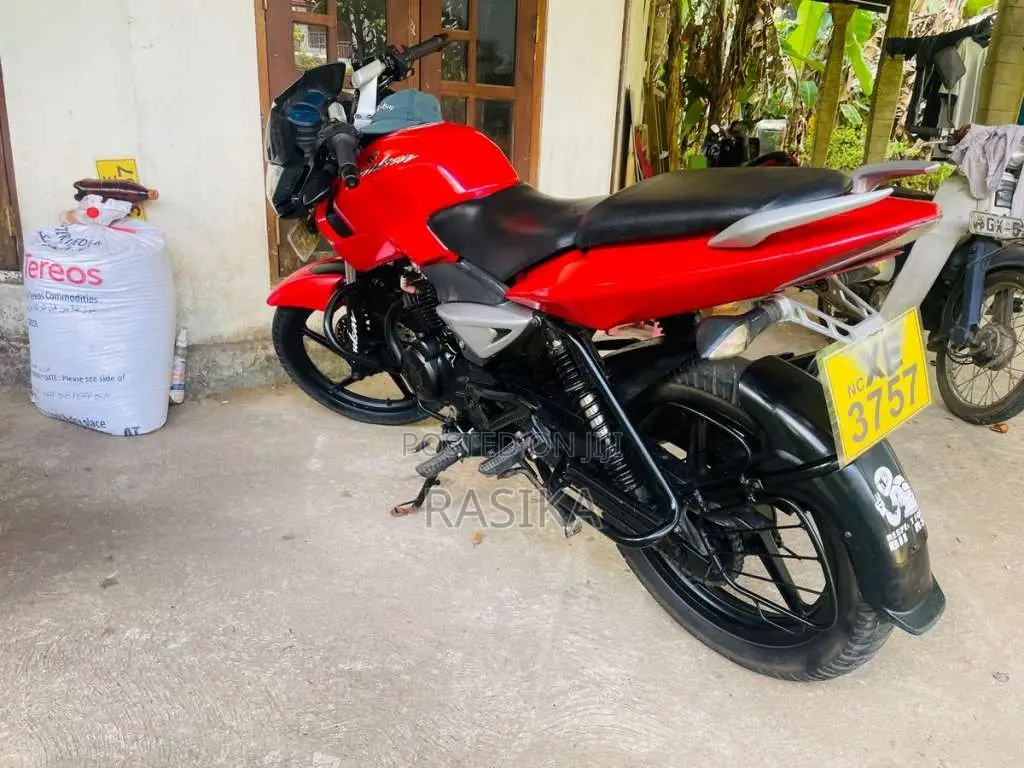 Bajaj Pulsar 2011 Motorbike (Used)