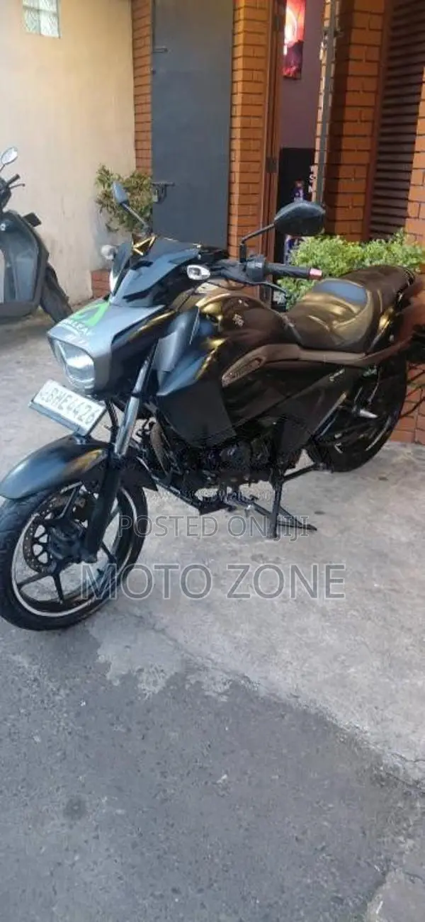 Suzuki INTRUDER 2018 Motorbike (Used)