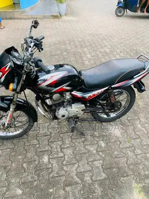 Bajaj CT-100 2012 Motorbike (Used)