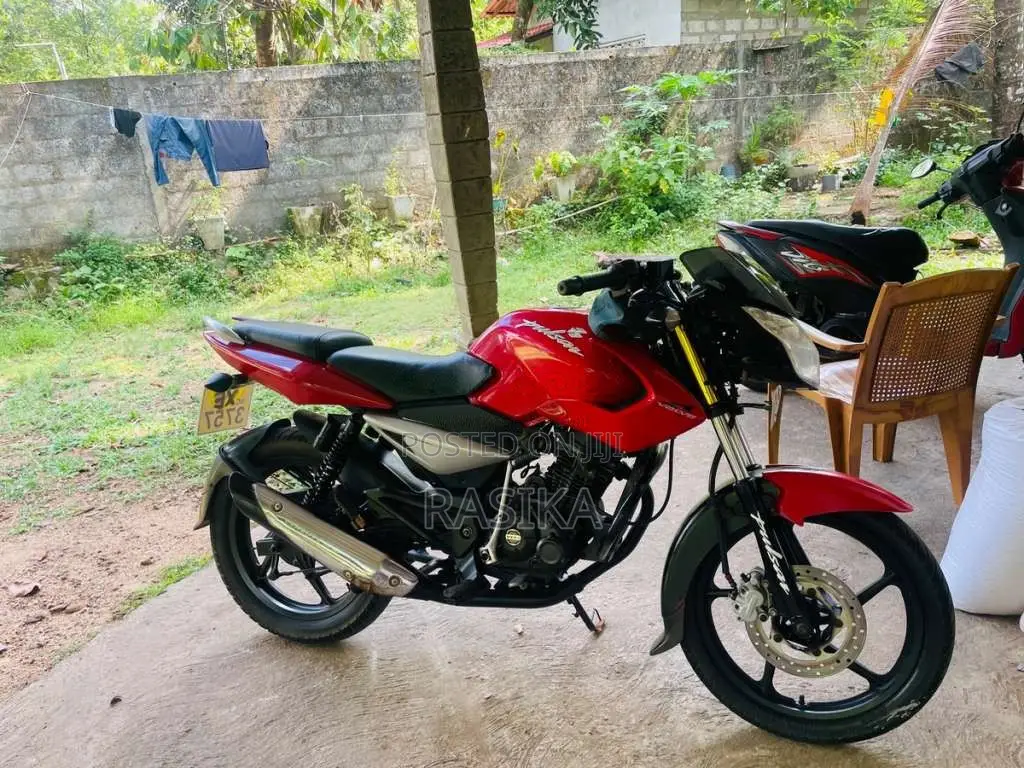 Bajaj Pulsar 2011 Motorbike (Used)