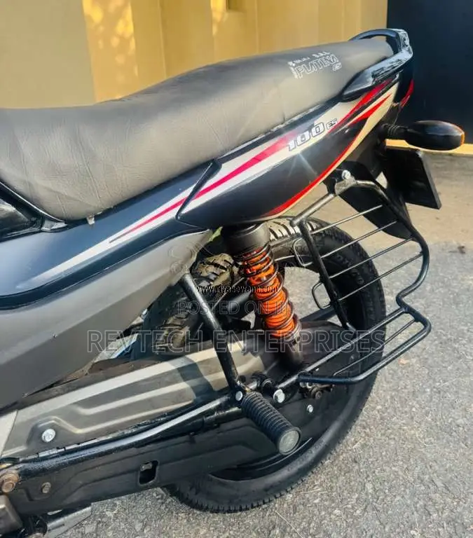 Bajaj Platina 2015 Motorbike (Used)