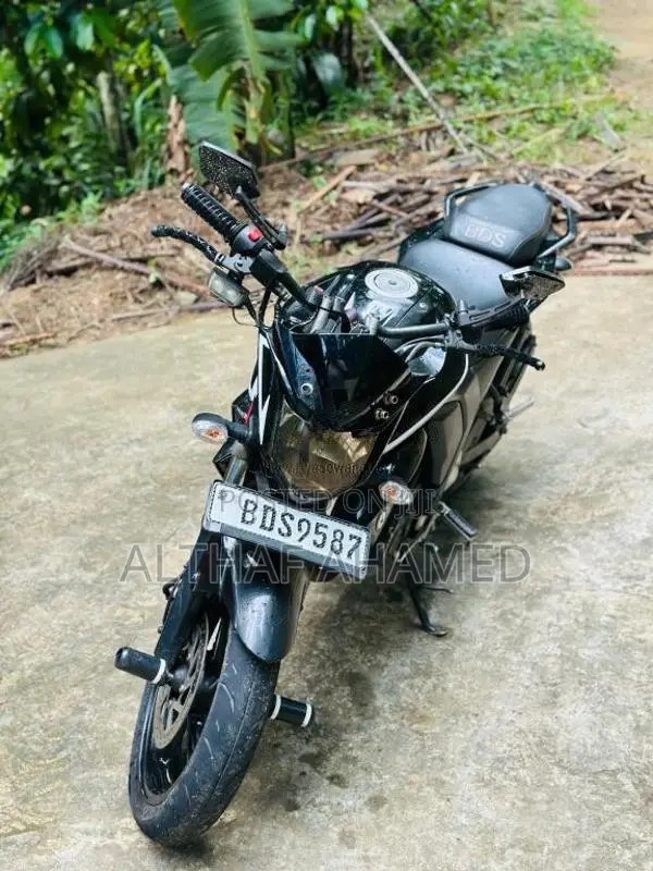 Yamaha Fz Version 2 2015 Motorbike (Used)
