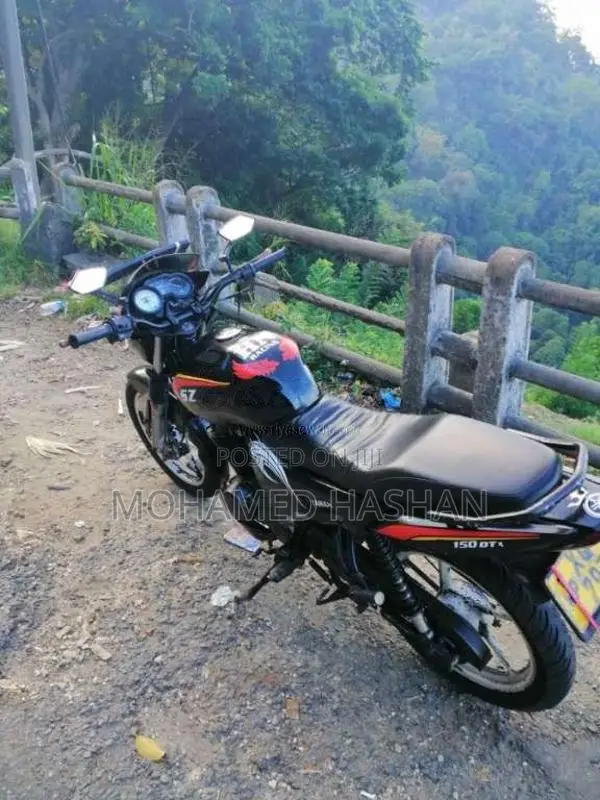 Yamaha SZ 2012 Motorbike (Used)