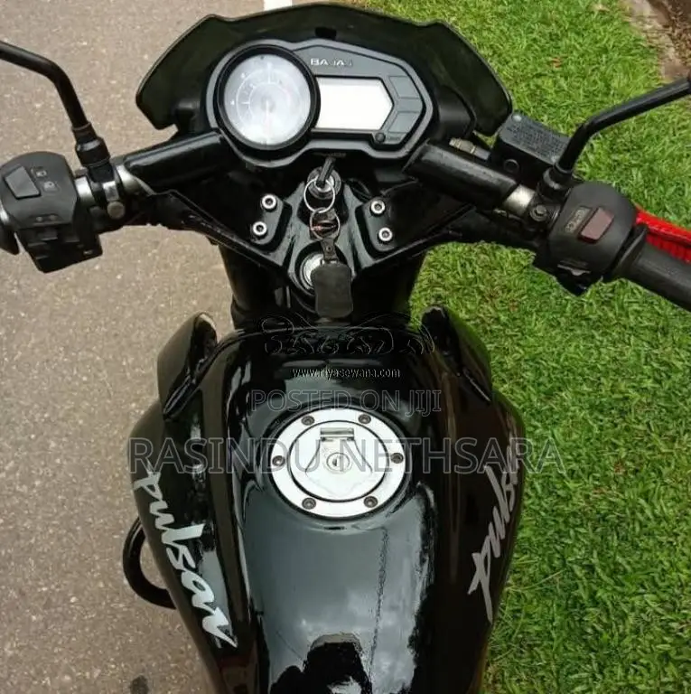 Bajaj Pulsar 2010 Motorbike (Used)