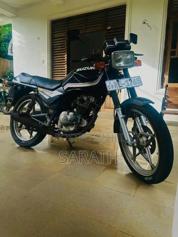 Suzuki GS125 Japan 2007 Motorbike (Used)