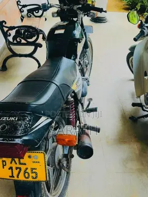 Suzuki GS125 Japan 2007 Motorbike (Used)