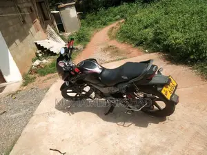 Hero-Honda Hunk 2009 Motorbike (Used)