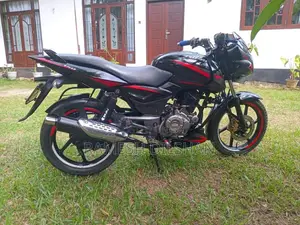 Bajaj Pulsar 2017 Motorbike (Used)