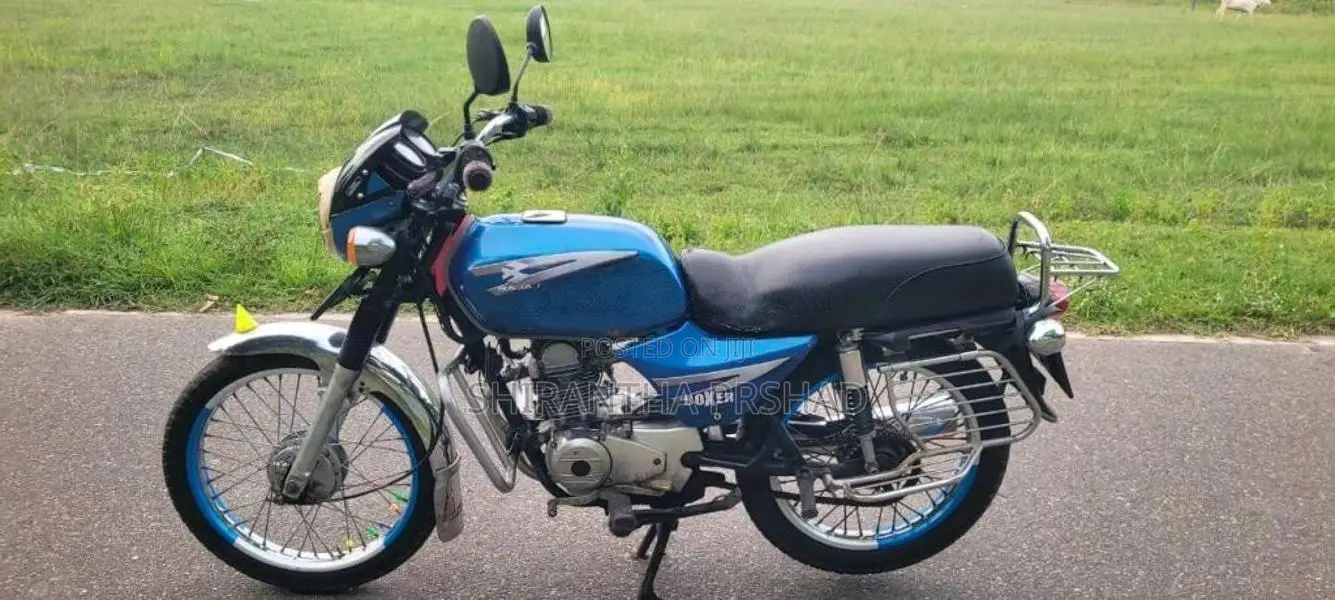 Bajaj Boxer 2004 Motorbike (Used)