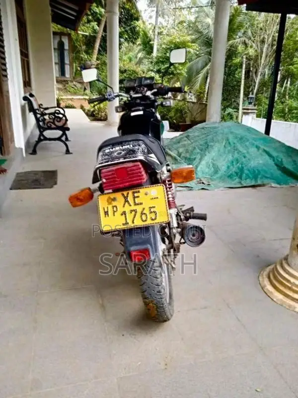 Suzuki GS125 Japan 2007 Motorbike (Used)