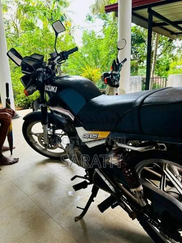 Suzuki GS125 Japan 2007 Motorbike (Used)