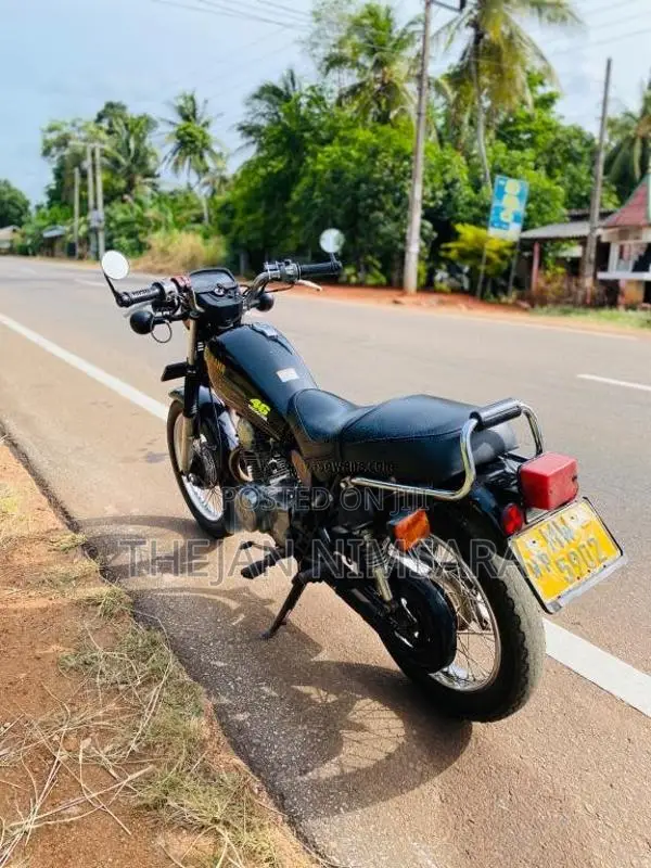 Yamaha Sr125 2003 Motorbike (Used)